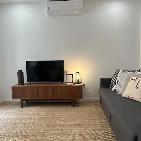 Apartment The Spot In Cais -